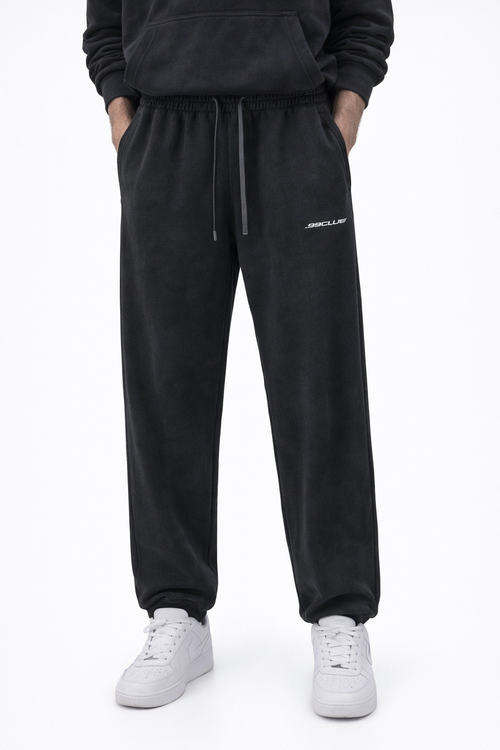 DISTRESSED OVERSIZED JOGGERS